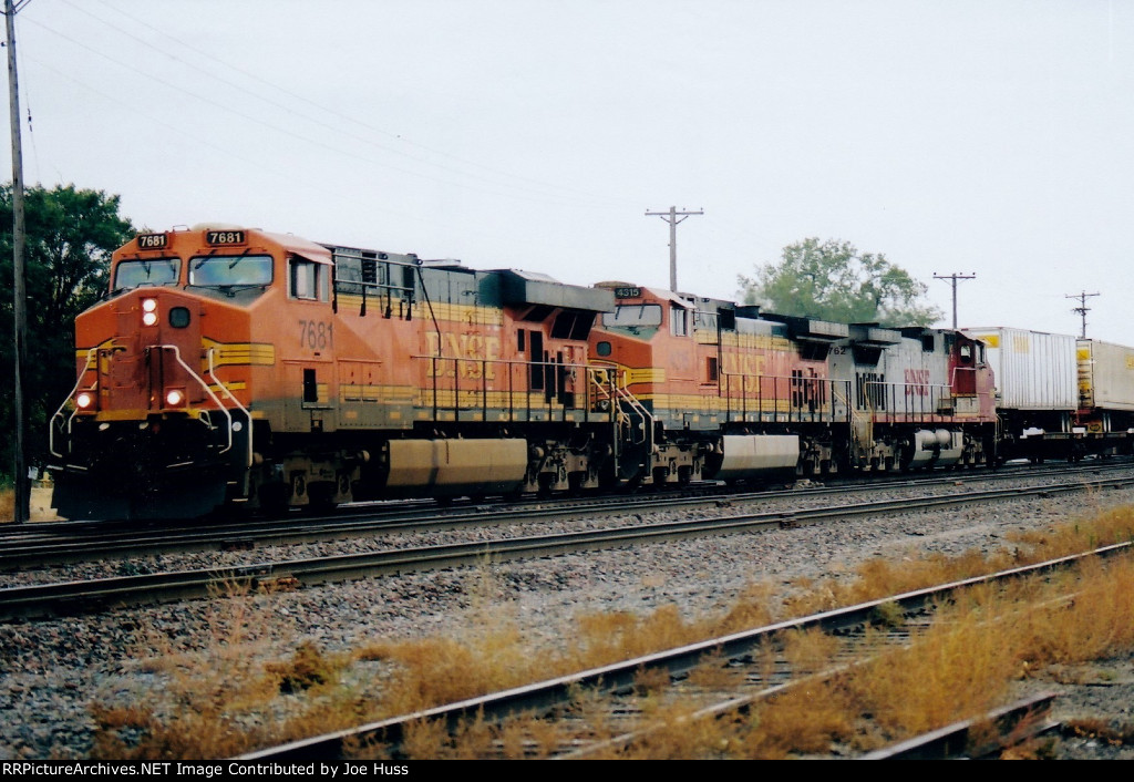 BNSF 7681 West